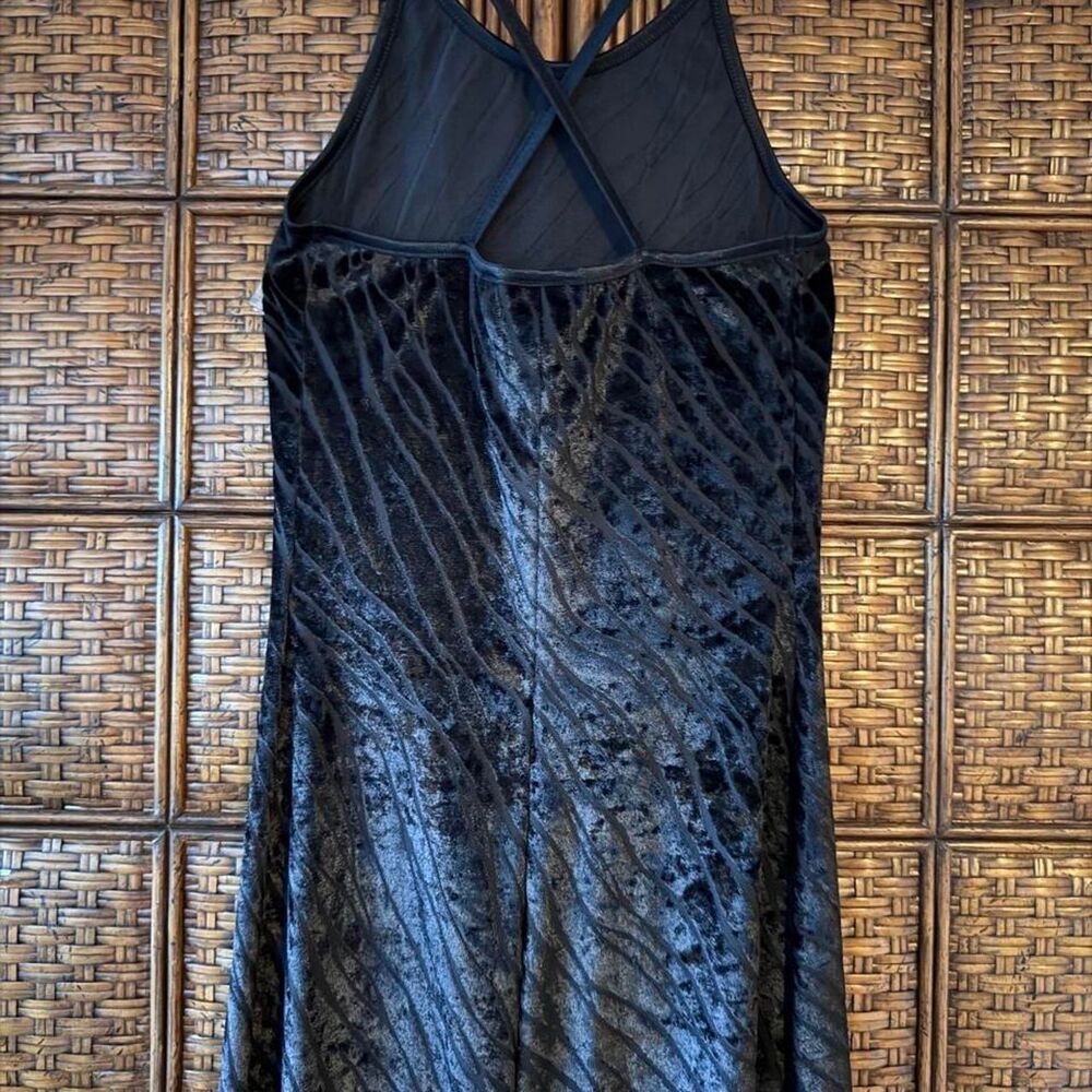 Women's Black velvet maxi dress with subtle textured pattern